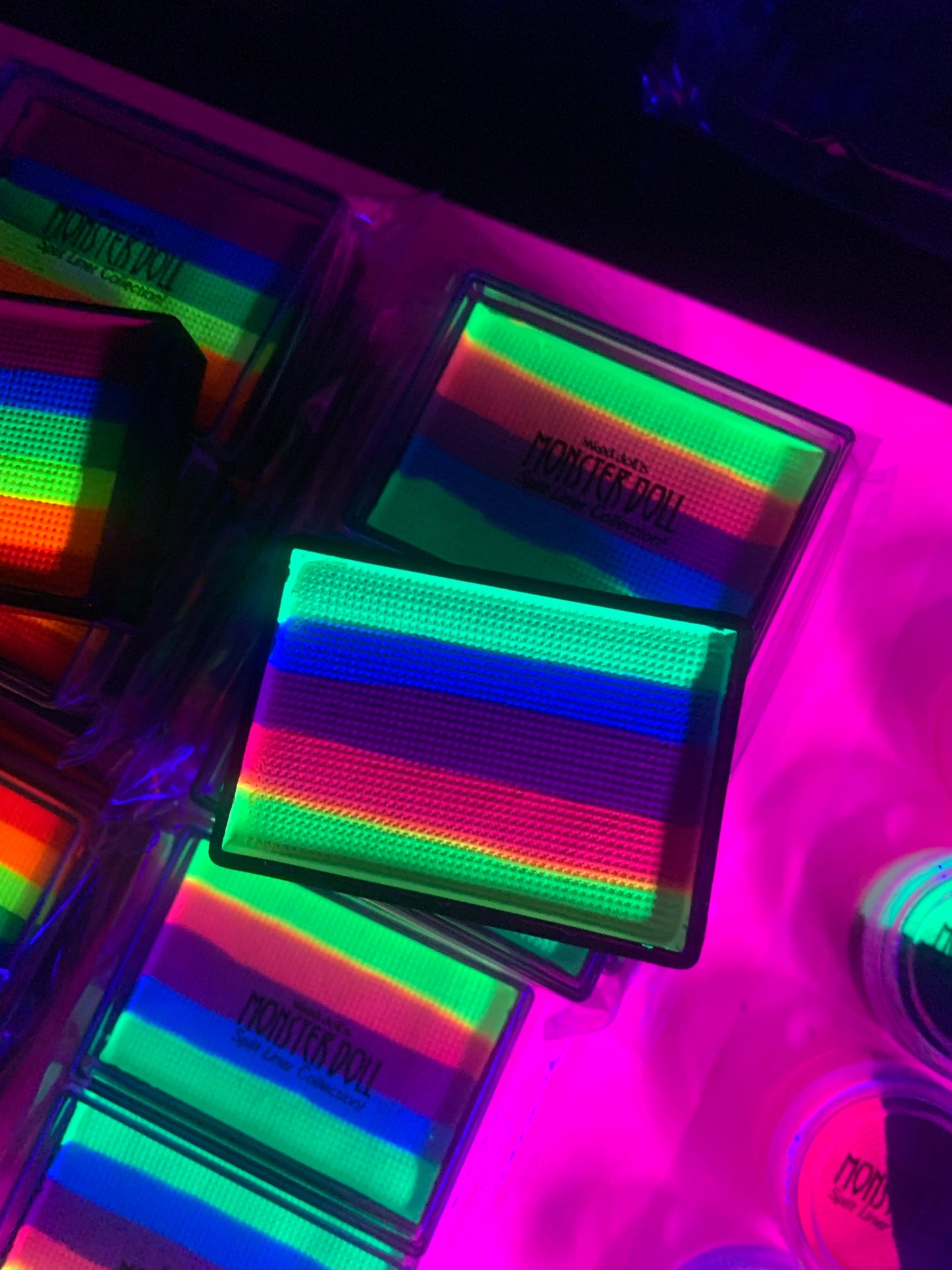 Inked Doll Cosmetics - *UV* UNICORN PASTEL PRIDE Striped Wet Liner