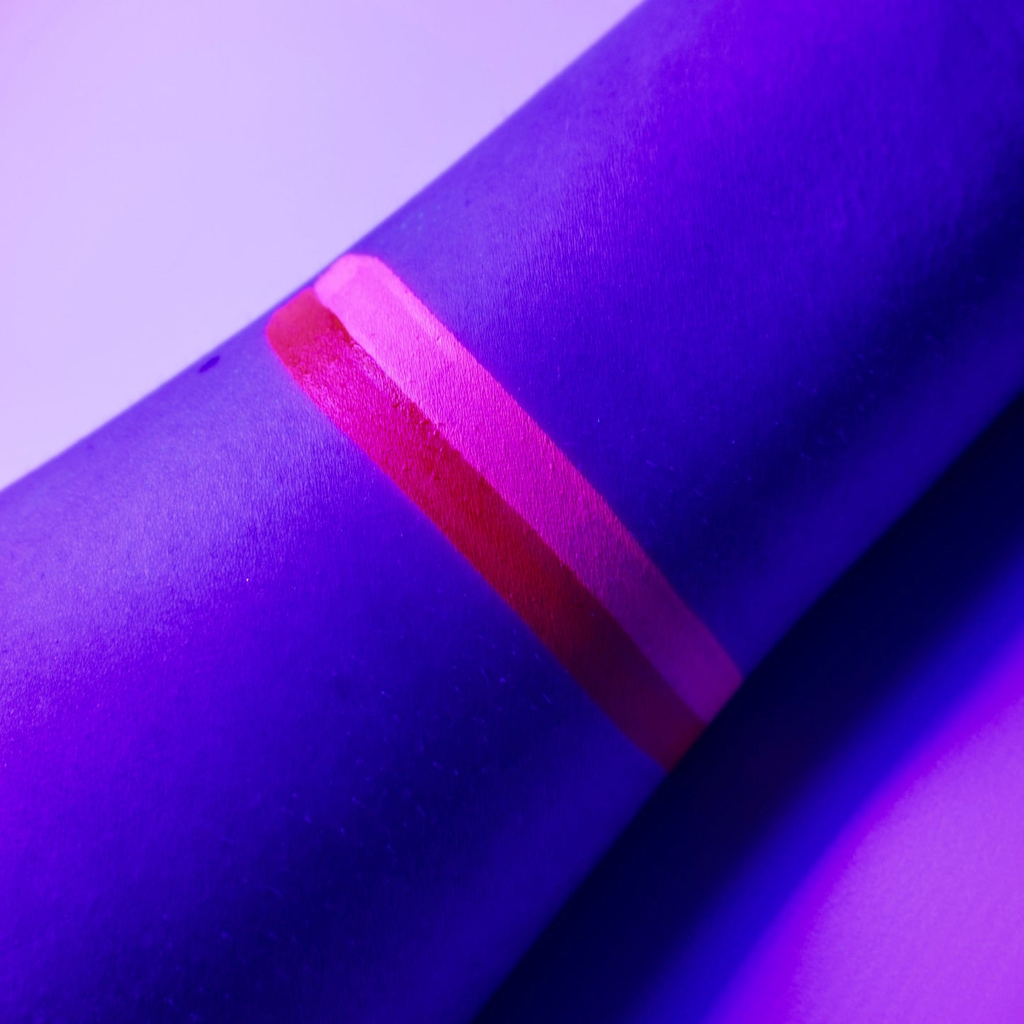 Roses (UV Red & Rose) Split Liner - Eyeliner - Glisten Cosmetics