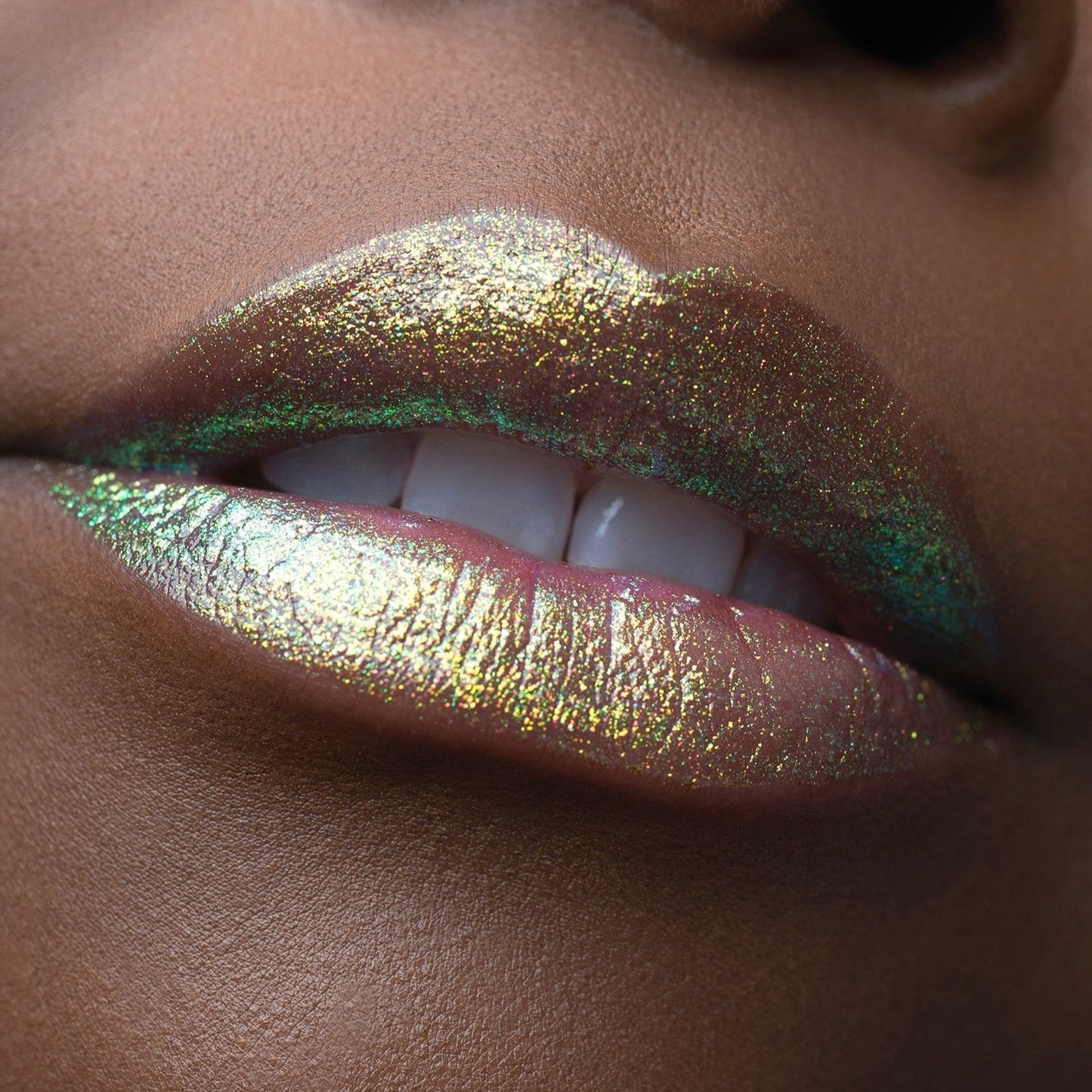 Sirius Chroma Gloss (Silver/Purple) - Multichrome Lip Gloss - Glisten Cosmetics