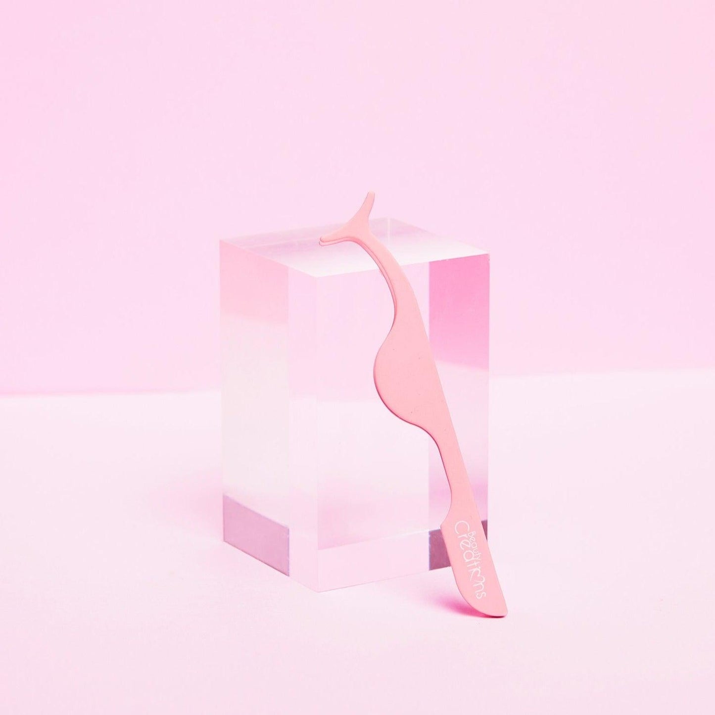 Light Pink Eyelash Applicator